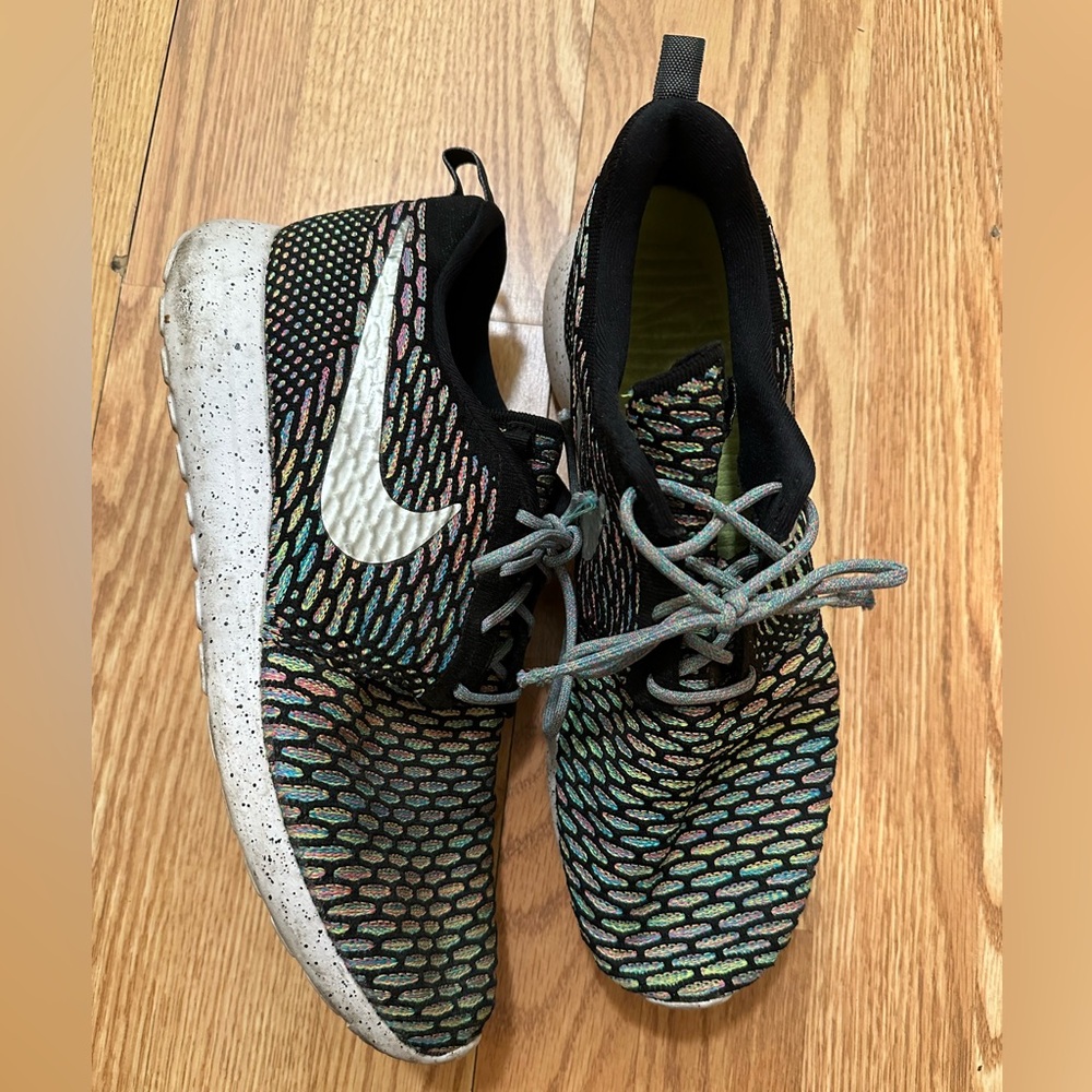 Used Nike ID size 11 Roshe run